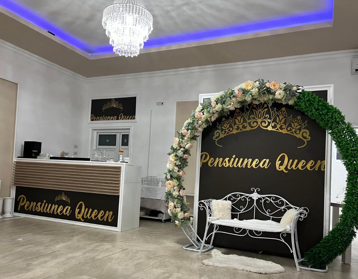 Pensiunea Queen Remetea Mare エクステリア 写真
